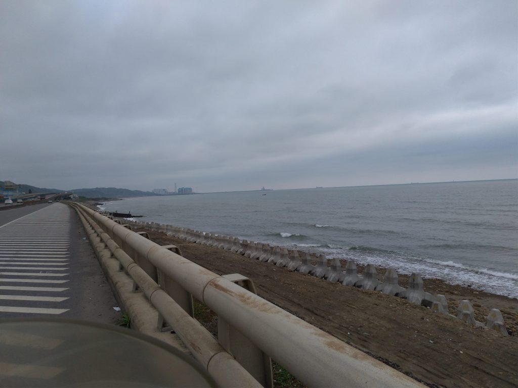 八里の海
